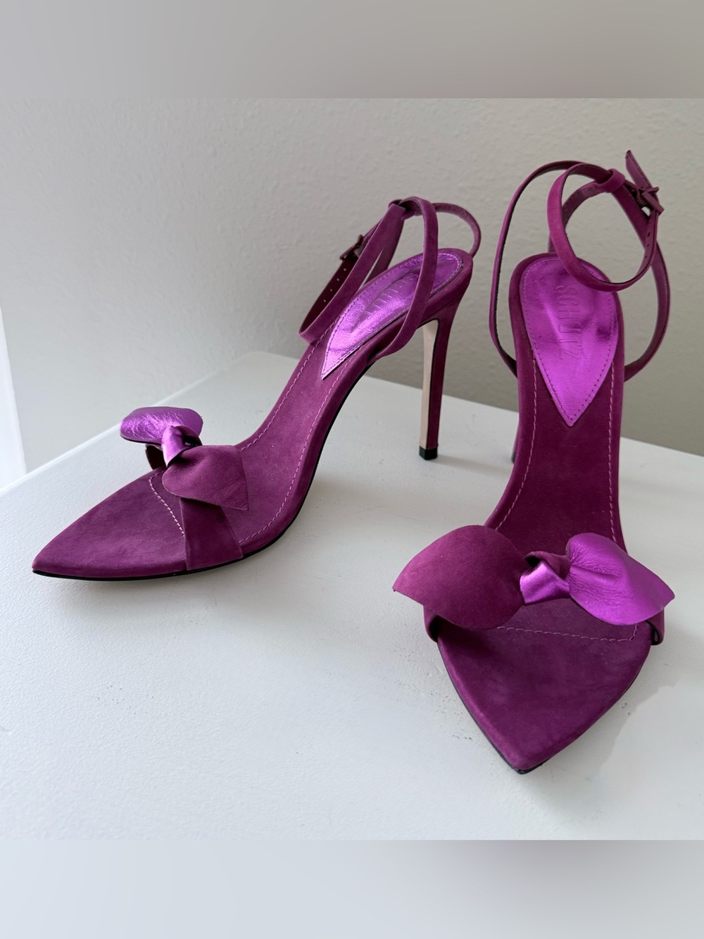 Schutz | Women’s 8.5 | Bright Purple Ankle Strap Bow Elora Leather Sandals Point